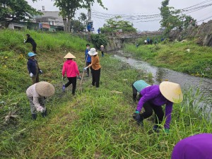 PHƯỜNG HÀ PHONG RA QUÂN TỔNG DỌN VỆ SINH MÔI TRƯỜNG